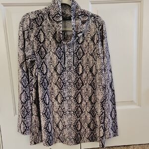 Susan Graver Weekend Black and Ivory Snakeskin Patterned Long Sleeve Tunic